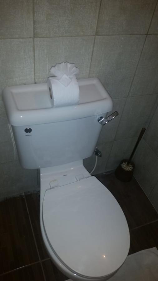 Studio 27 Inn Piarco Ngoại thất bức ảnh
